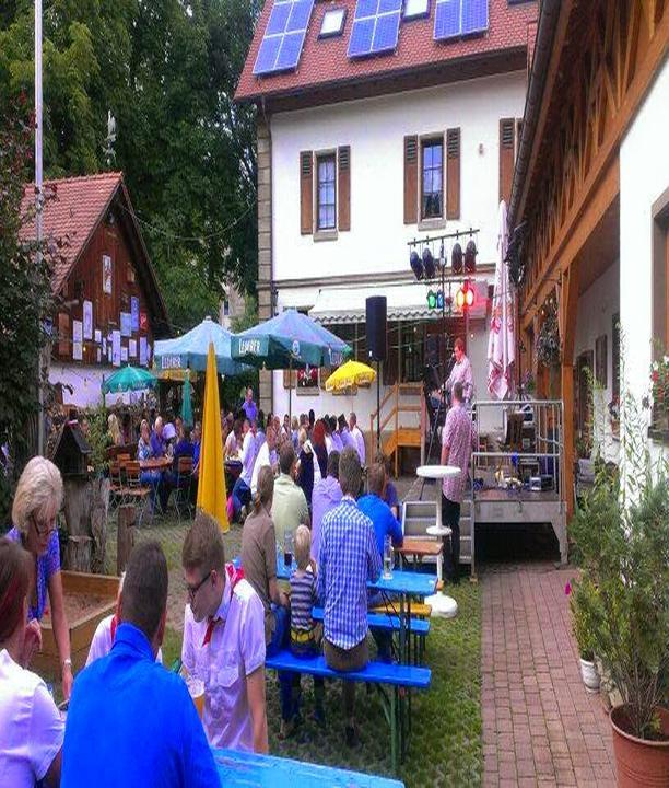 Gasthaus Pension Biergarten Lutz