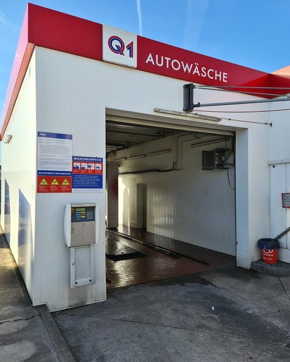 Q1 Tankstelle