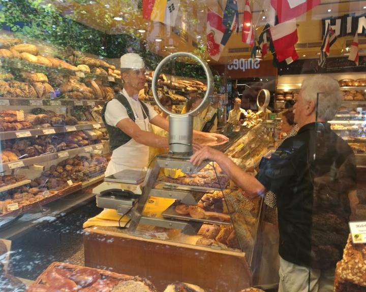 Bäckerei & Konditorei Stern